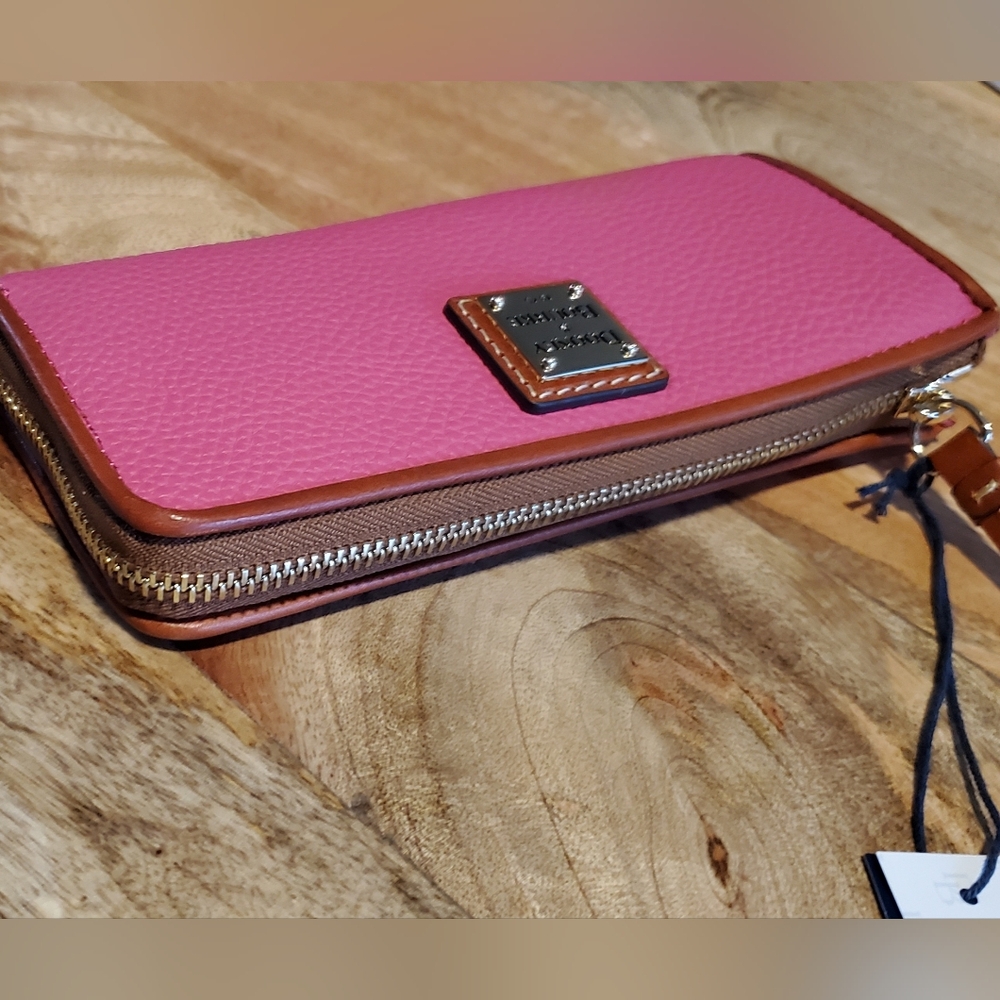 New Dooney & Bourke Pebble Leather Long Slim Zip Wallet Pink - Picture 7 of 8